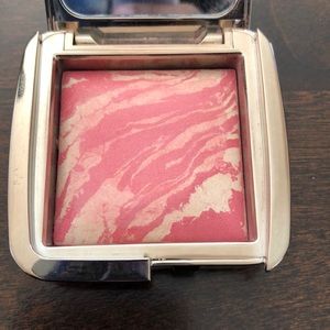 Hourglass diffused heat blush